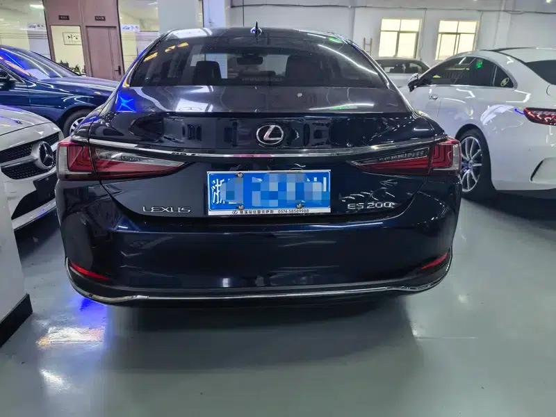 Lexus ES 2021 Model 200 Premium Edition — миниатюра 5