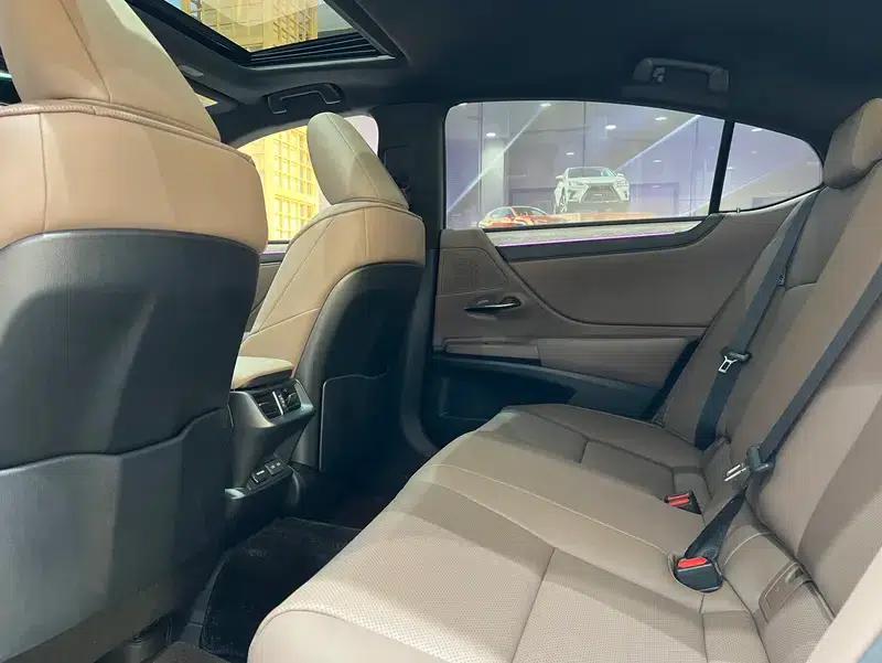 Lexus ES 2025 200 Premium Edition — миниатюра 14