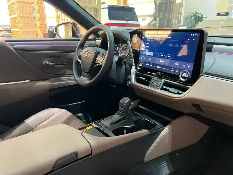 Lexus ES 2025 200 Premium Edition — миниатюра 7