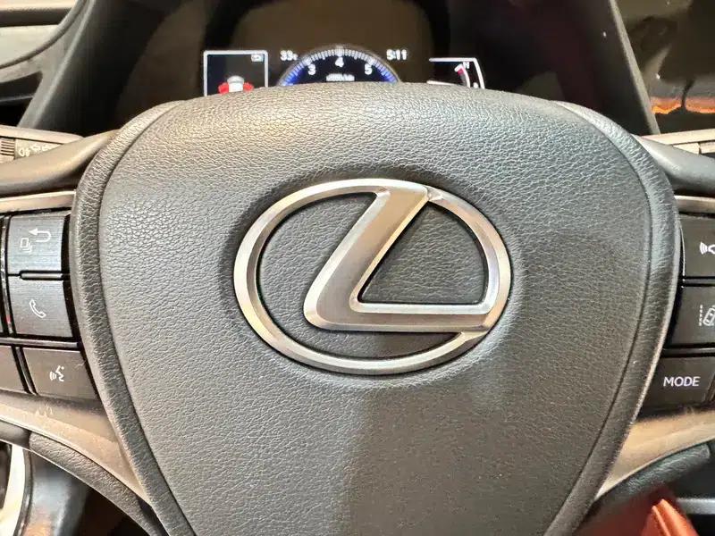 Lexus ES 2025 200 Premium Edition — миниатюра 13