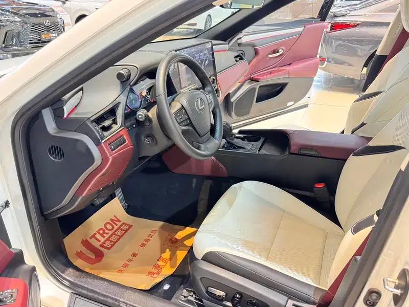 Lexus ES 2025 200 Premium Edition — миниатюра 26