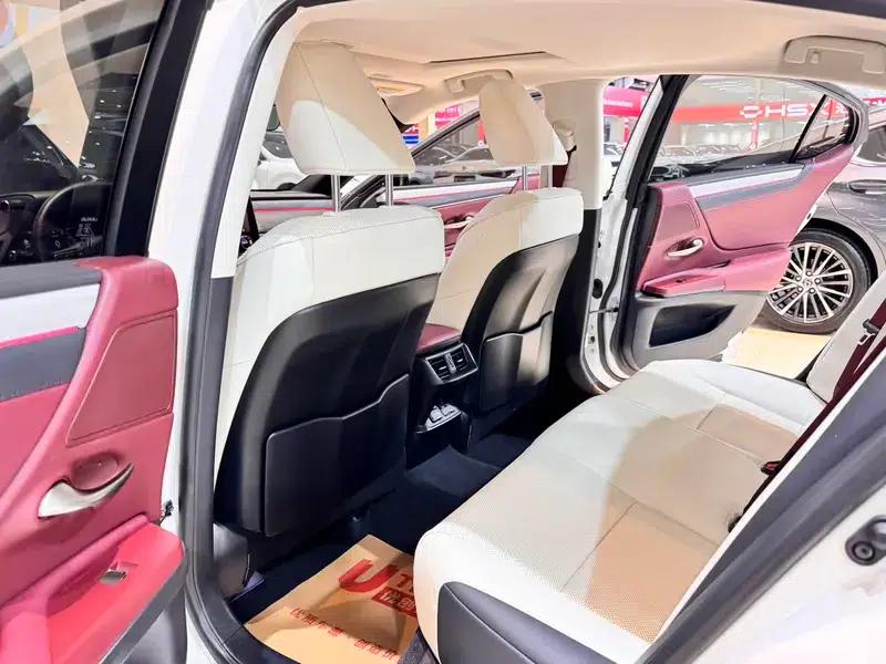 Lexus ES 2025 200 Premium Edition — миниатюра 27