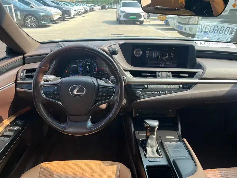 Lexus ES 2020 260 Premium Edition (China VI Emission Standard) — миниатюра 7