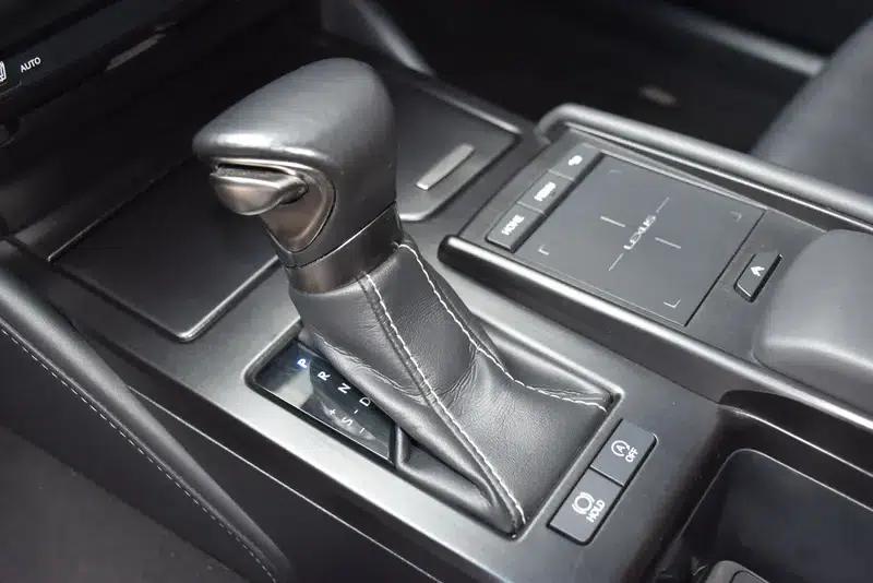 Lexus ES 2018 200 Premium Edition (China VI Emission Standard) — миниатюра 15