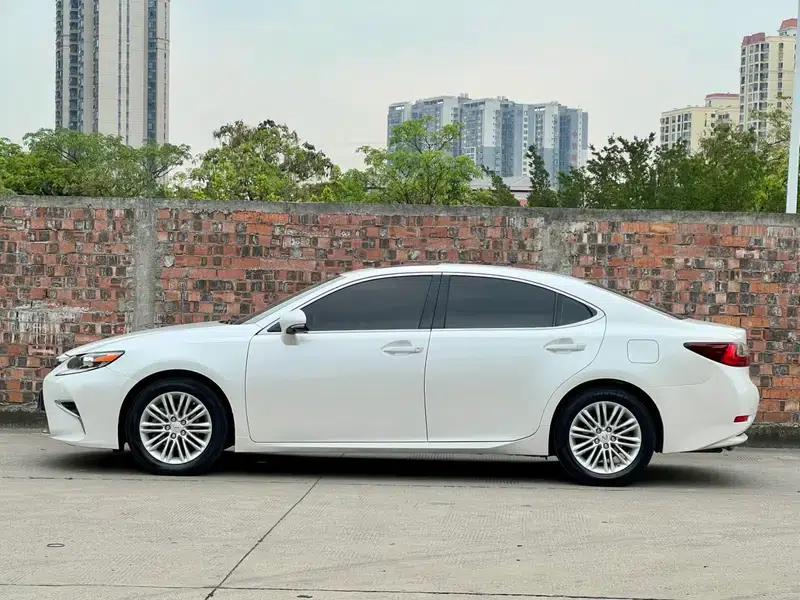 Lexus ES 2015 250 Elegant Edition — миниатюра 3