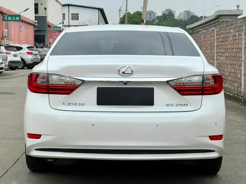 Lexus ES 2015 250 Elegant Edition — миниатюра 5