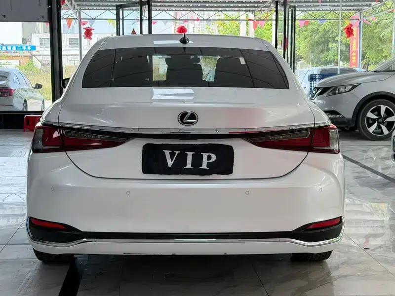 Lexus ES 2022 200 Premium Edition — миниатюра 5