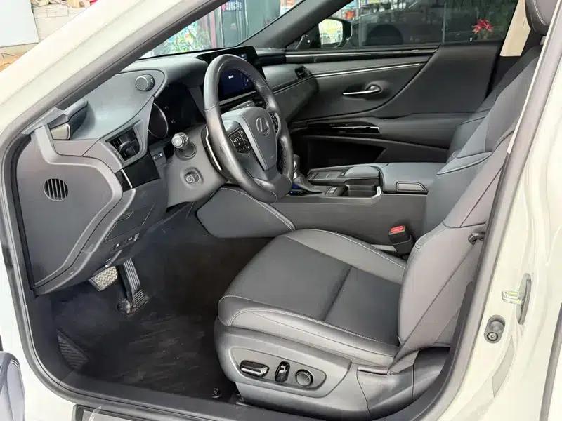 Lexus ES 2022 200 Premium Edition — миниатюра 8