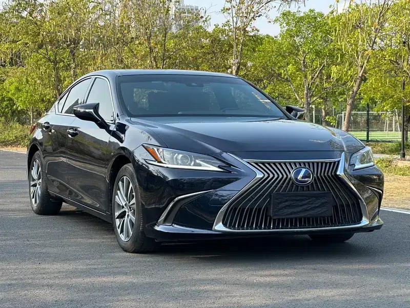 Lexus ES 2020 300h Premium Edition (China VI Emission Standard) — миниатюра 3