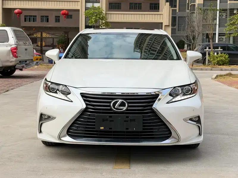Lexus ES 2015 200 Elite Edition — миниатюра 2