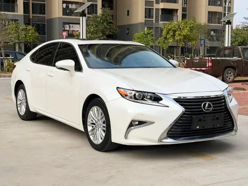 Lexus ES 2015 200 Elite Edition — миниатюра 3