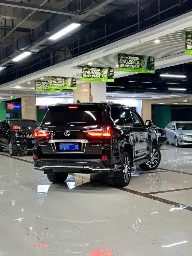 Lexus LX 2019 570 Premium Luxury Edition — миниатюра 3