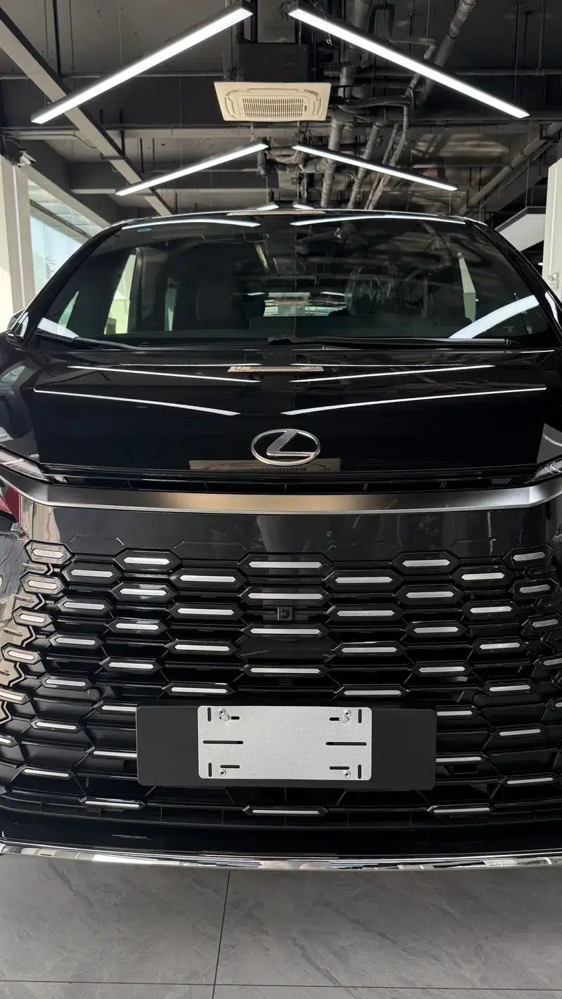 Lexus LM 2026 2.5L Automatic 4WD 7-Seater (Parallel Import) — миниатюра 12