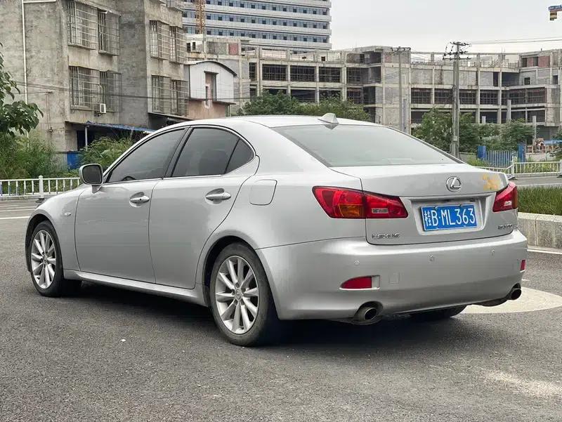 Lexus IS 2006 300 Dynamic Edition — миниатюра 4