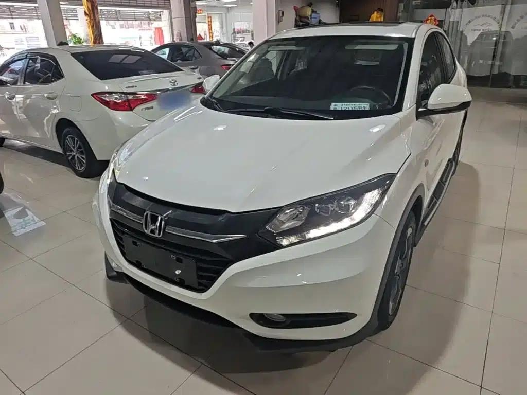Vezel 2017 1.8L CVT 2WD Pioneer Edition — миниатюра 2