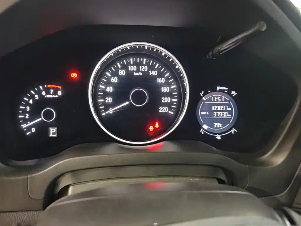 Vezel 2017 1.8L CVT 2WD Pioneer Edition — миниатюра 12