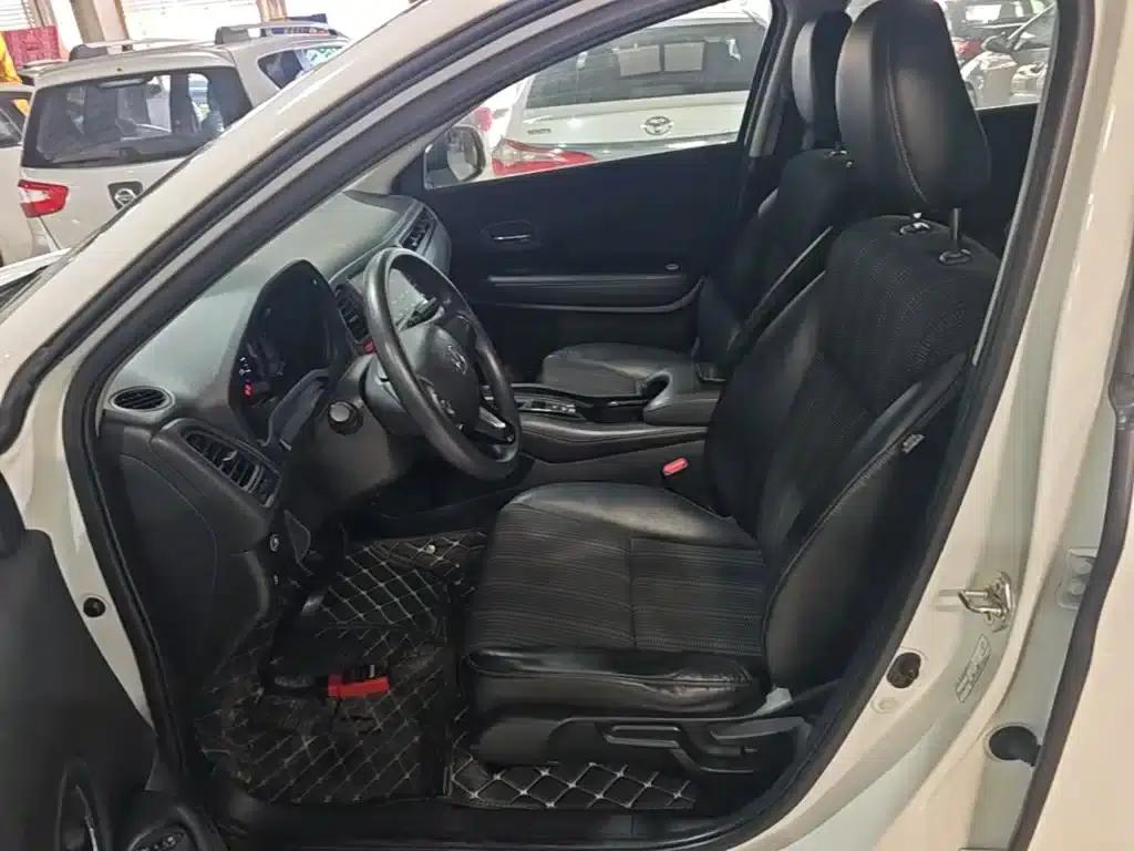 Vezel 2017 1.8L CVT 2WD Pioneer Edition — миниатюра 15