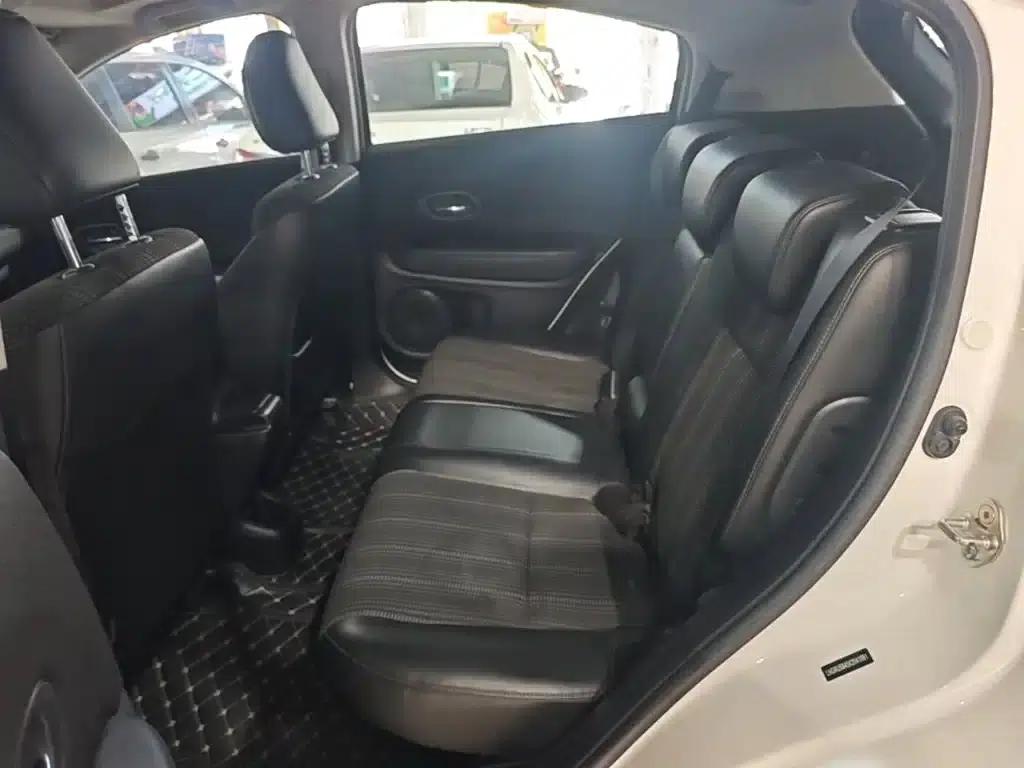 Vezel 2017 1.8L CVT 2WD Pioneer Edition — миниатюра 17