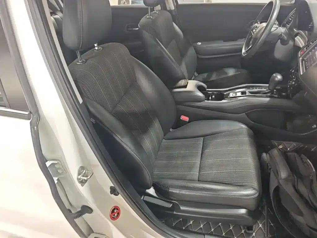 Vezel 2017 1.8L CVT 2WD Pioneer Edition — миниатюра 25
