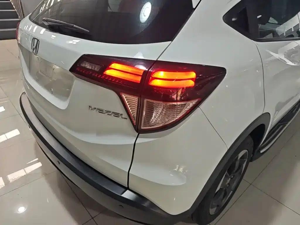 Vezel 2017 1.8L CVT 2WD Pioneer Edition — миниатюра 8