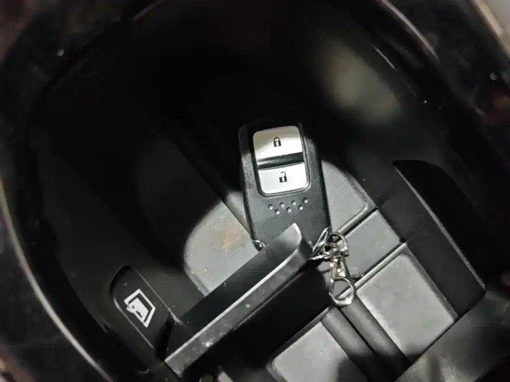 Vezel 2017 1.8L CVT 2WD Pioneer Edition — миниатюра 9