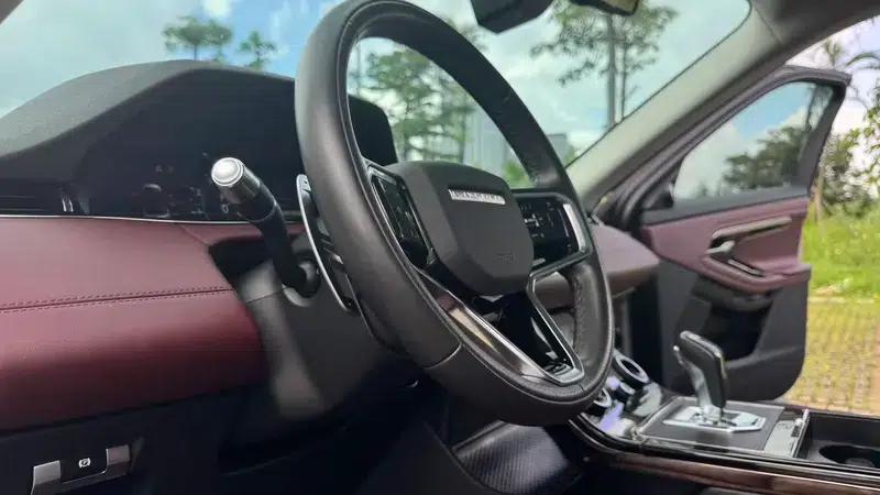 Range Rover Evoque 2021 Model: Evoque L 249PS R-Dynamic First Edition — миниатюра 16