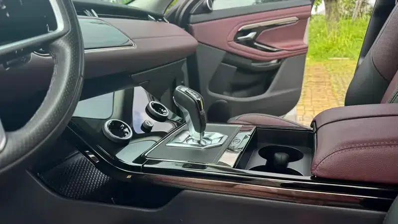 Range Rover Evoque 2021 Model: Evoque L 249PS R-Dynamic First Edition — миниатюра 7