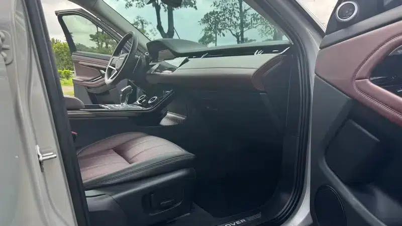Range Rover Evoque 2021 Model: Evoque L 249PS R-Dynamic First Edition — миниатюра 8