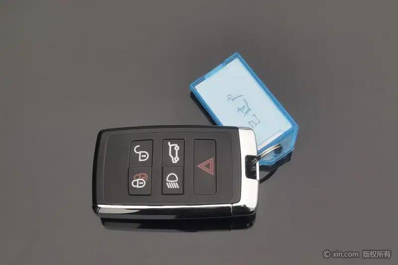 2023 Range Rover Evoque, Evoque L 249PS R-Dynamic Luxury Edition — миниатюра 6