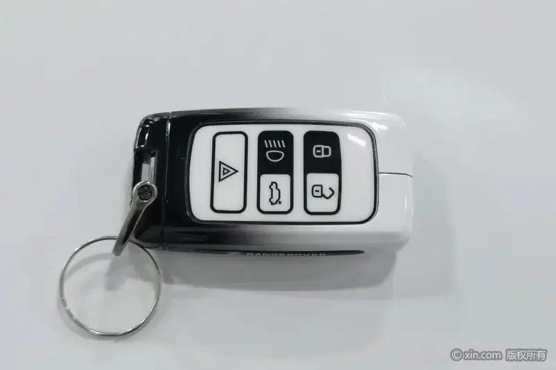 Range Rover Evoque 2020 249PS R-DYNAMIC S Sport Edition — миниатюра 6