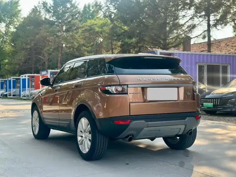 Range Rover Evoque 2015 2.0T 5-Door Smart Edition — миниатюра 4