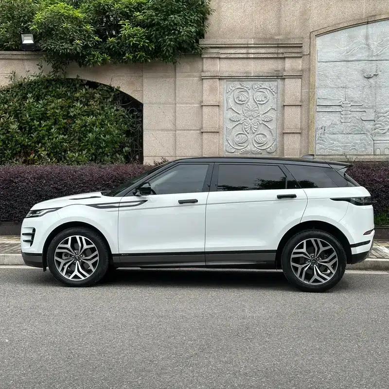 Range Rover Evoque 2021 Model: Evoque L 249PS R-Dynamic First Edition — миниатюра 3