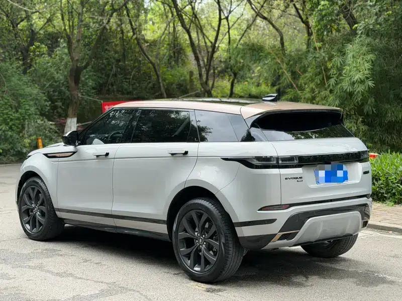 2023 Range Rover Evoque, Evoque L 249PS, Collins Bronze Special Edition — миниатюра 5