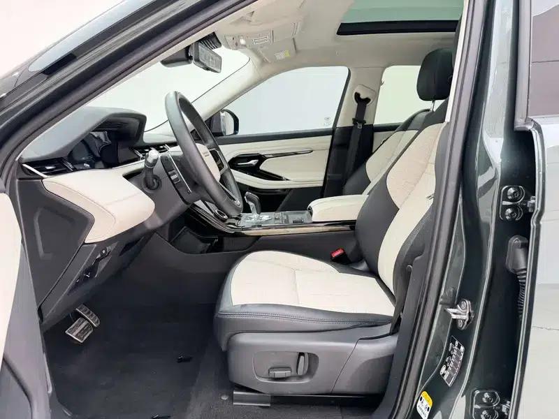 Range Rover Evoque 2021 Model: Evoque L 249PS R-Dynamic First Edition — миниатюра 22