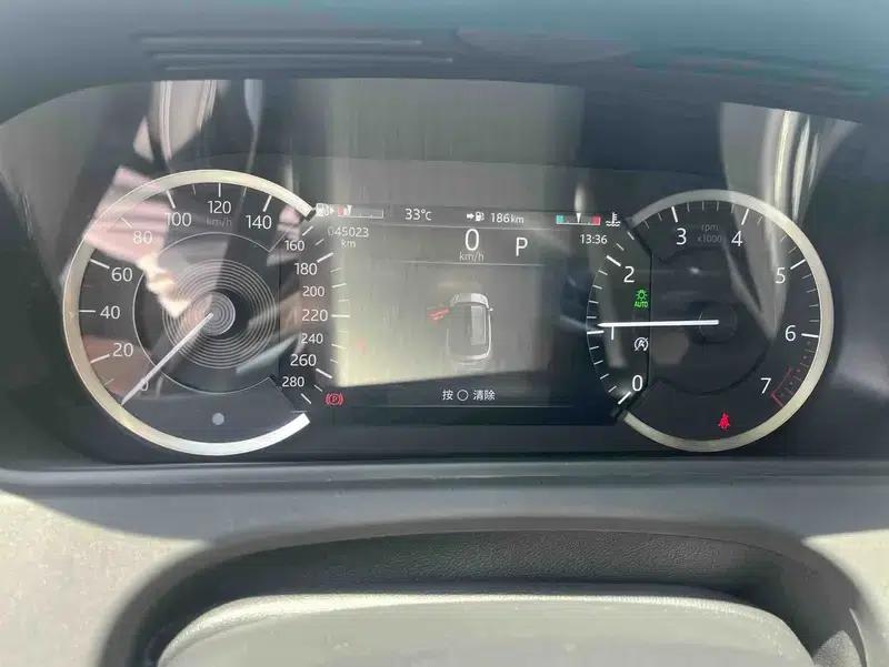 Range Rover Velar 2023 250PS — миниатюра 13