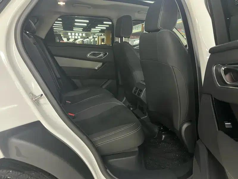 Range Rover Velar 2023 250PS — миниатюра 22