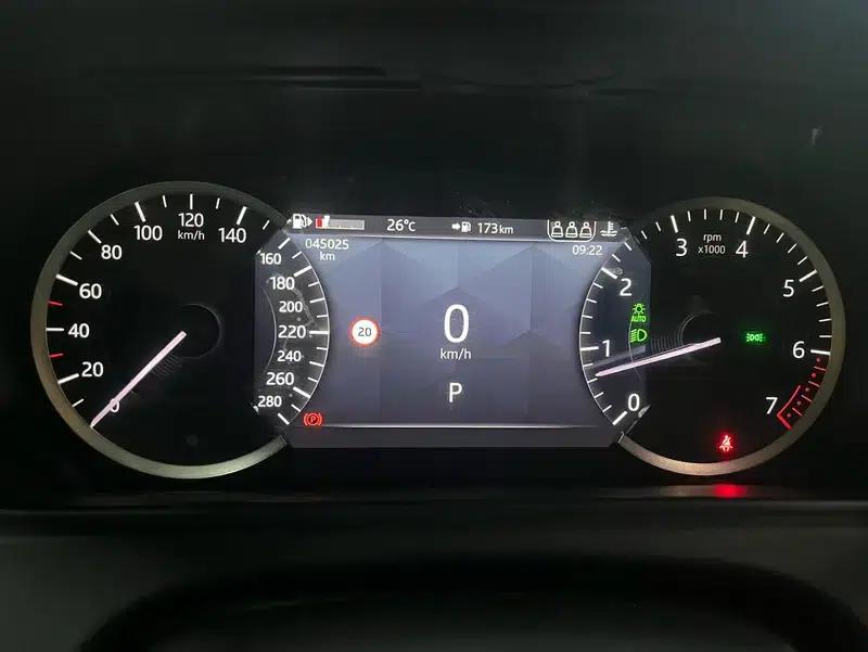 Range Rover Velar 2023 250PS — миниатюра 10
