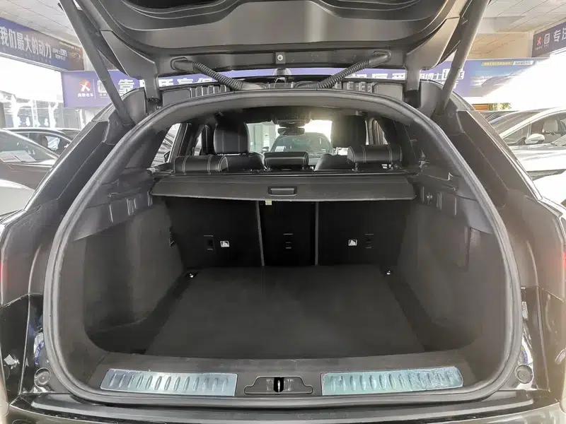 Range Rover Velar 2017 P380 First Edition Limited Edition — миниатюра 15