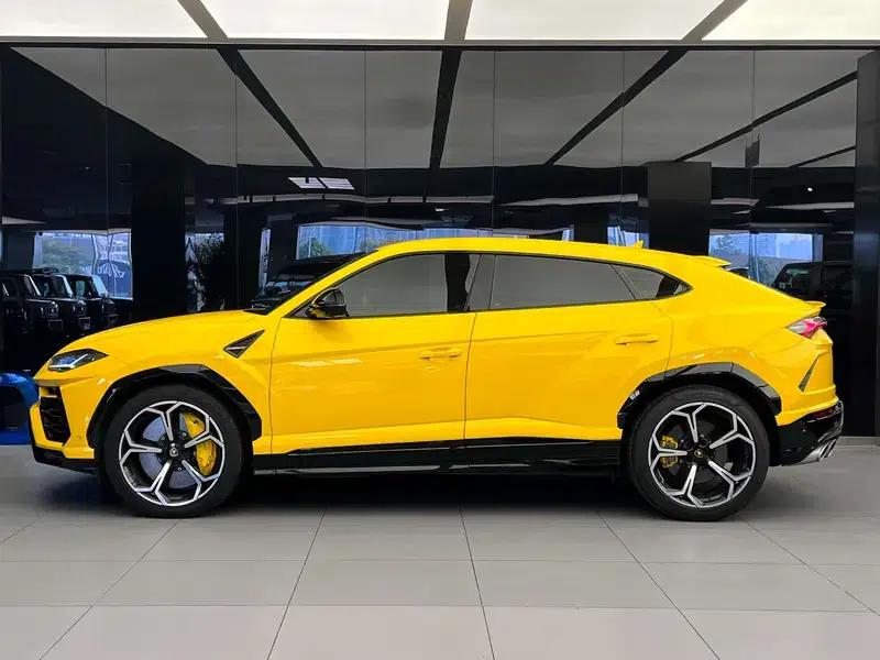 2021 Urus 4.0T V8 — миниатюра 3