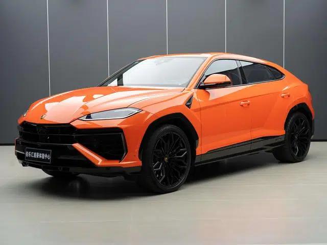 2025 Urus SE 4.0T Standard Edition