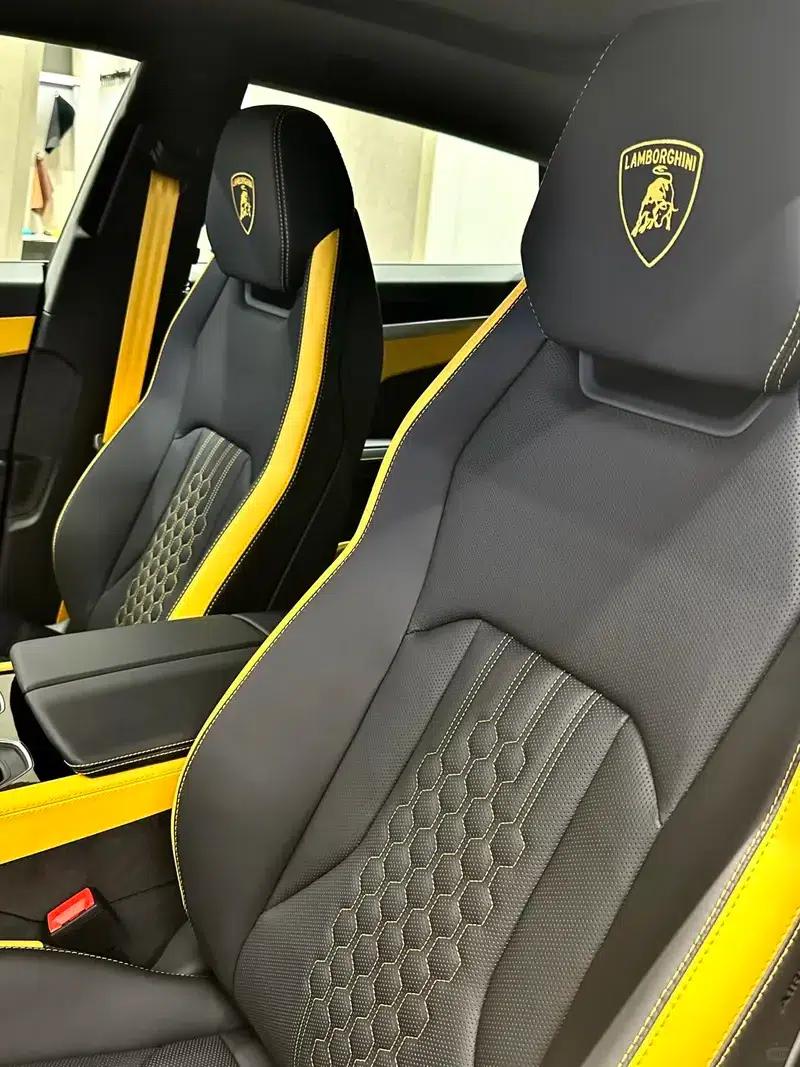 2025 Urus SE 4.0T Standard Edition — миниатюра 12