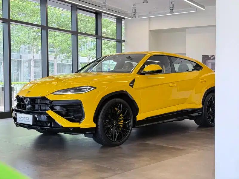 2025 Urus SE 4.0T Standard Edition — миниатюра 9