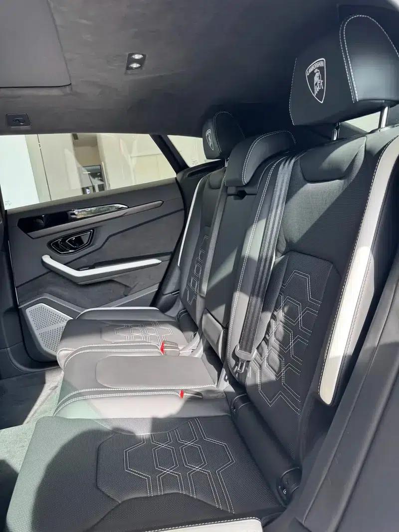 2025 Urus SE 4.0T Standard Edition — миниатюра 9