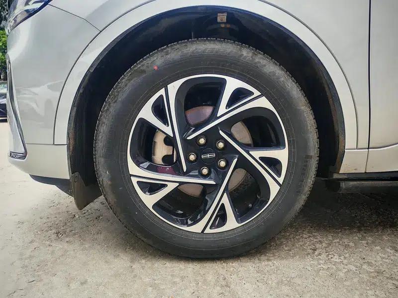 Navigator 2025 2.0T AWD Premium Hybrid — миниатюра 7