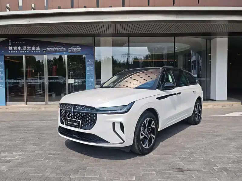 Navigator 2025 2.0T AWD Premium Hybrid — миниатюра 1