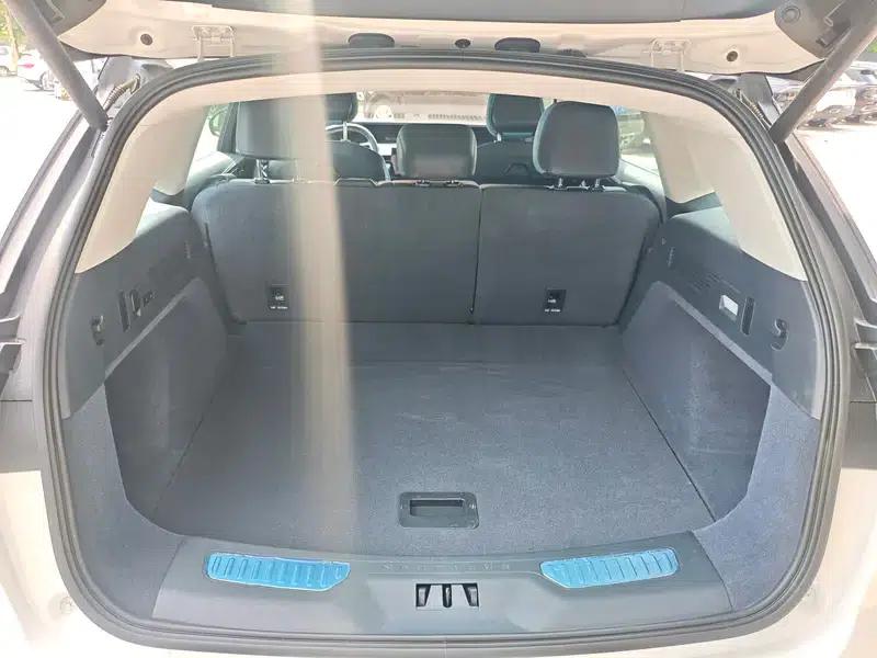 Navigator 2025 2.0T AWD Premium Hybrid — миниатюра 9