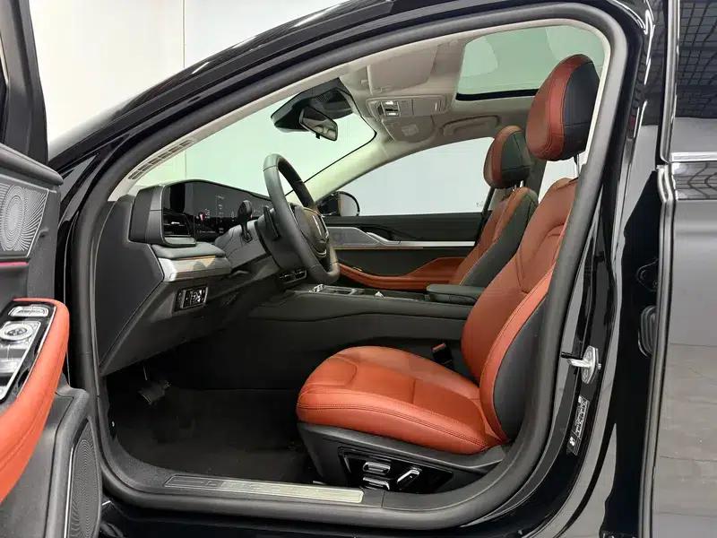 Lincoln Z 2025 2.0T Premium Edition — миниатюра 17