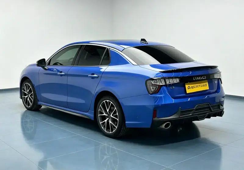 Lynk & Co 03 2018 1.5TD DCT Sport Edition — миниатюра 5