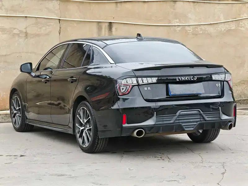 Lynk & Co 03 2020 1.5TD DCT Pro — миниатюра 4