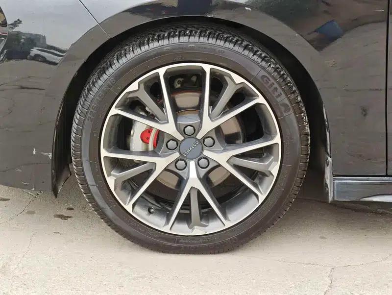 Lynk & Co 03 2020 1.5TD DCT Pro — миниатюра 10